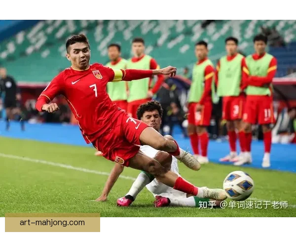 国足客场0比2不敌澳大利亚 濒临出线困境战绩令人堪忧