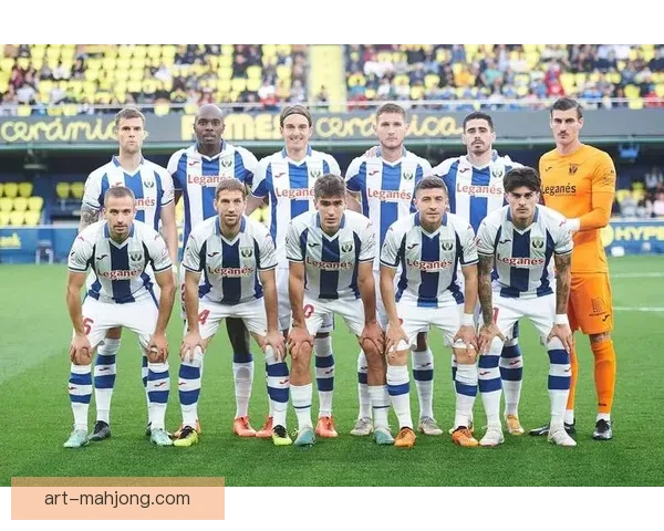 坎布瓦拉正式加盟西甲比利亚雷亚尔引发关注新赛季战力提升可期